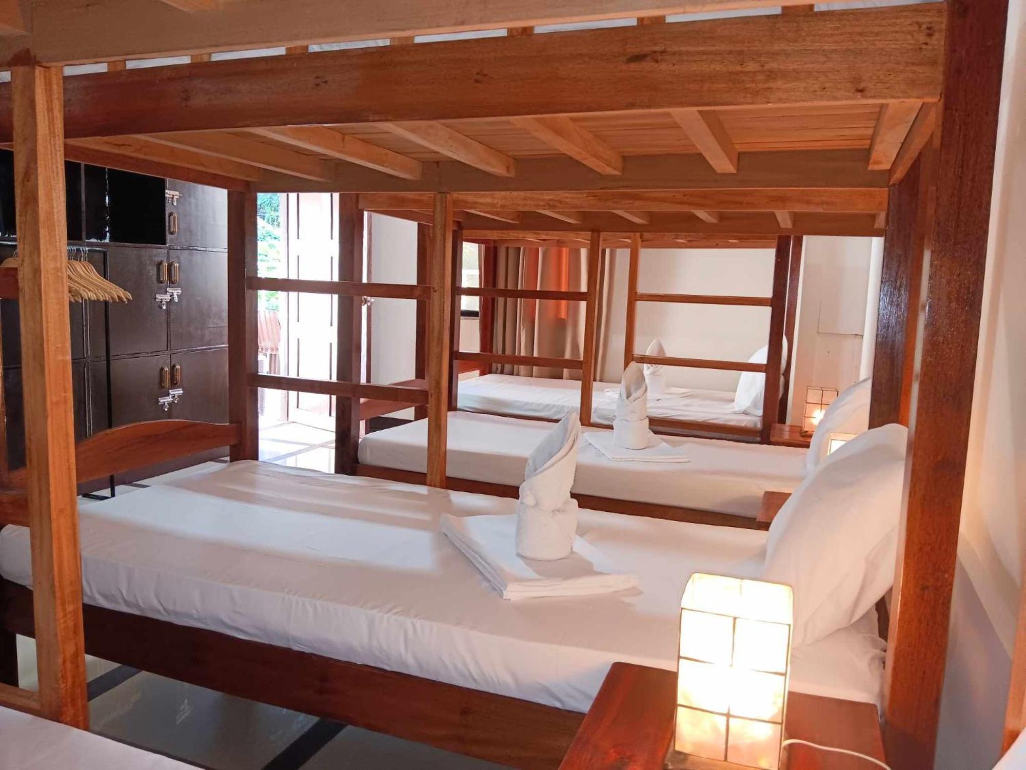 Forest Bay Inn Ел Нидо Екстериор снимка